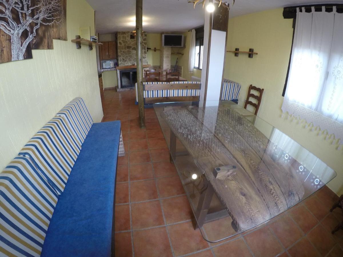 Hostal Fuente Del Gamellon Buenache de la Sierra Exterior foto