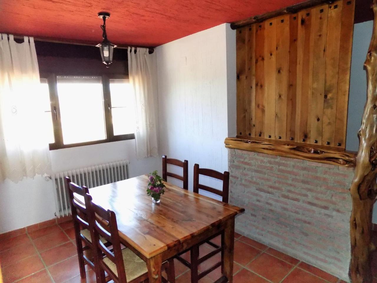 Hostal Fuente Del Gamellon Buenache de la Sierra Exterior foto