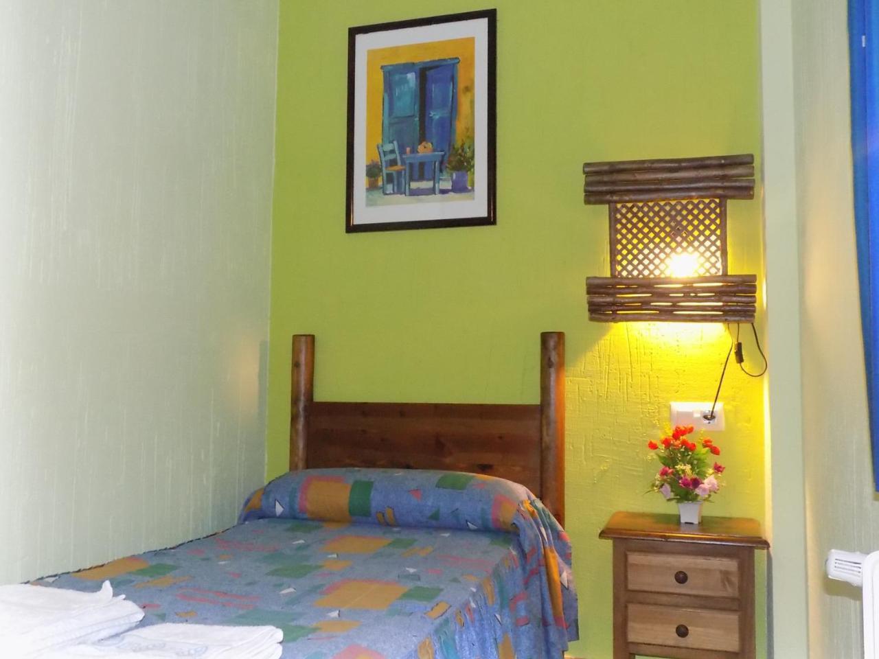 Hostal Fuente Del Gamellon Buenache de la Sierra Exterior foto